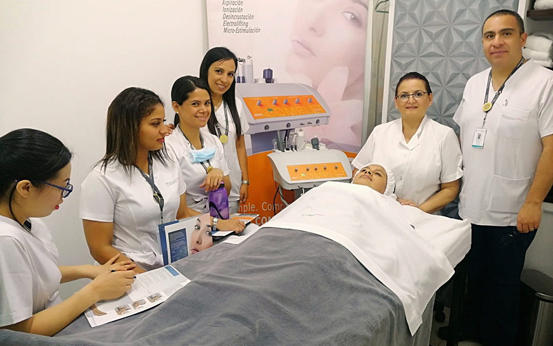 Ricardo Palma Clinic in Lima with RÖS’S ESTÉTICA’s COMPLET facial technology
